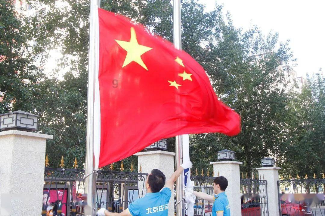 600<208×□□<800编写两道乘法算式?写出你编写算式的思考过程游戏画面