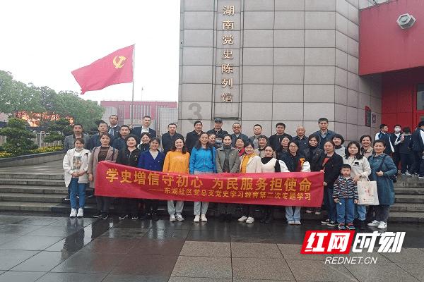 来我是在淘宝卖庭院门铁艺门的淘宝店铺有一段时间没管理的现在想继续还能做起来吗,和蜗牛一起解答问题吧!